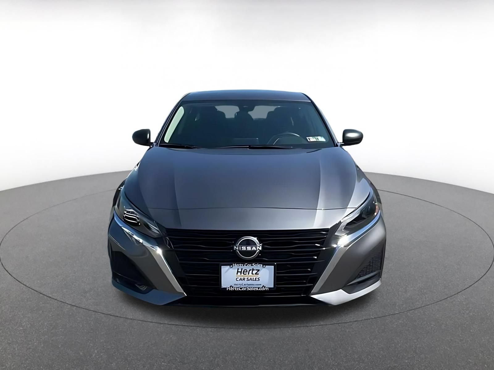 Used 2025 Nissan Altima 2.5 SV FWD image 4