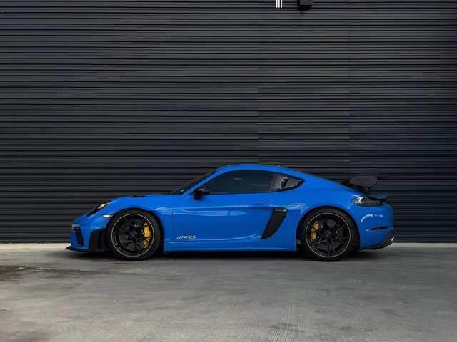 Certified 2023 Porsche 718 Cayman GT4 RS image 2
