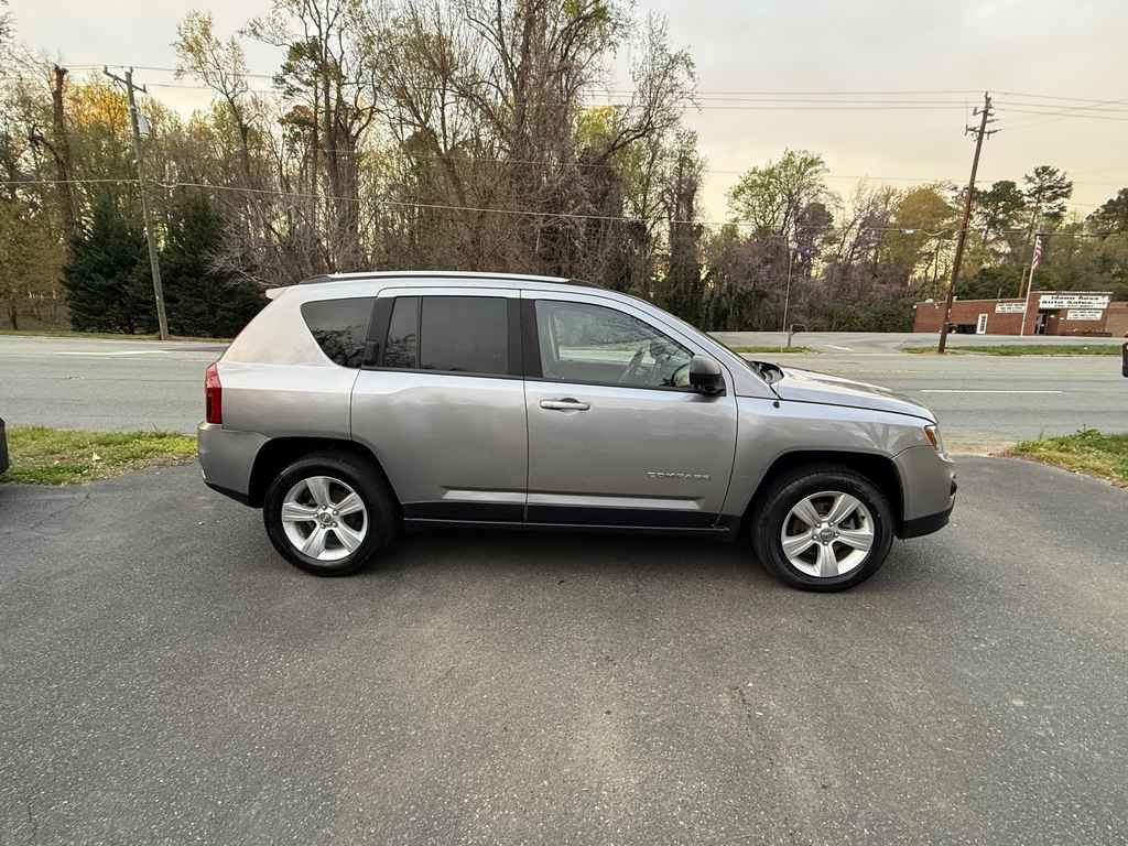 Used 2015 Jeep Compass Sport w/ Power Value Group image 8
