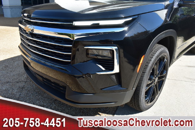 New 2027 Chevrolet Traverse LT w/ Driver Confidence Package FWD image 36