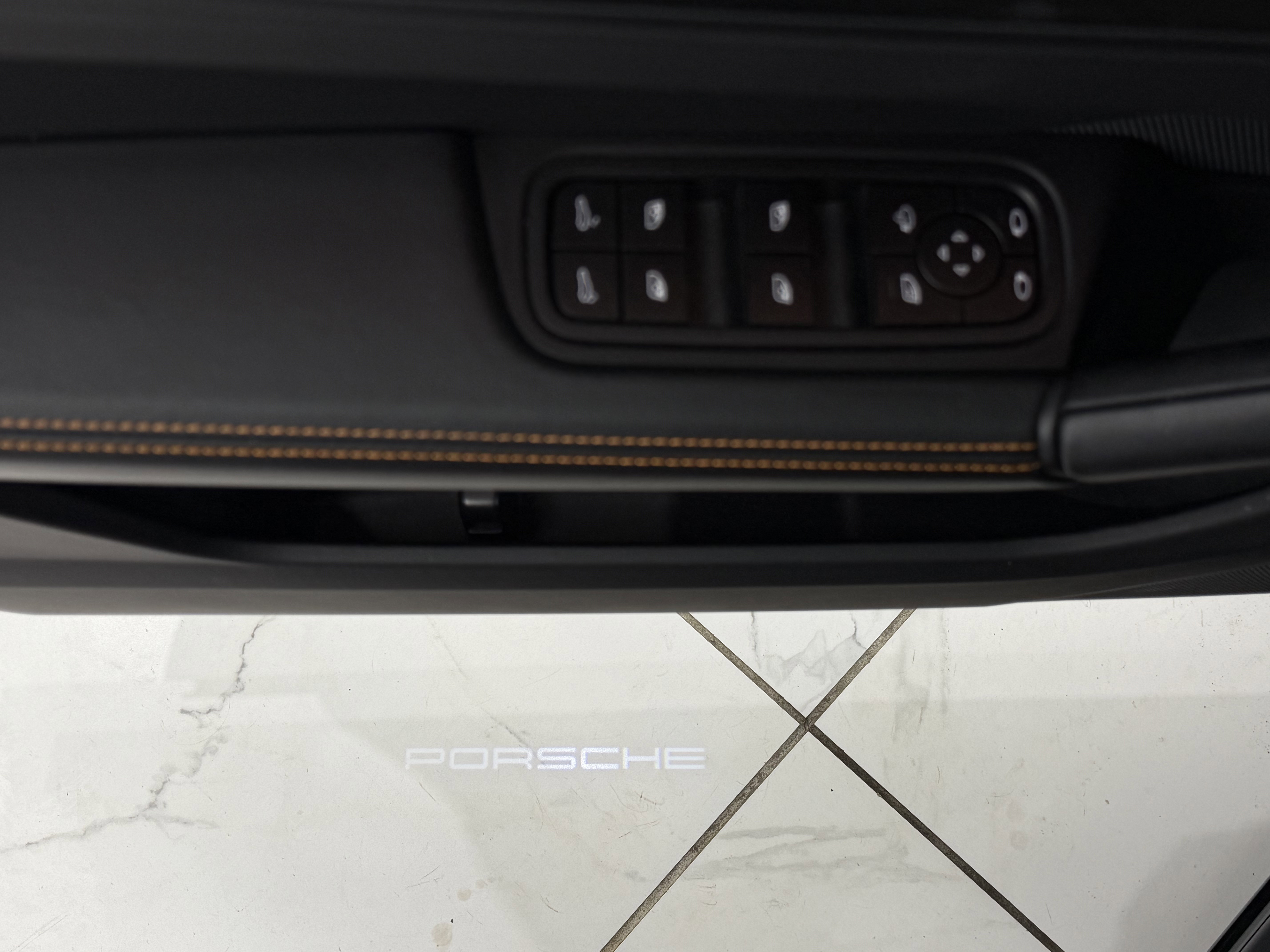 Certified 2025 Porsche Cayenne GTS image 31