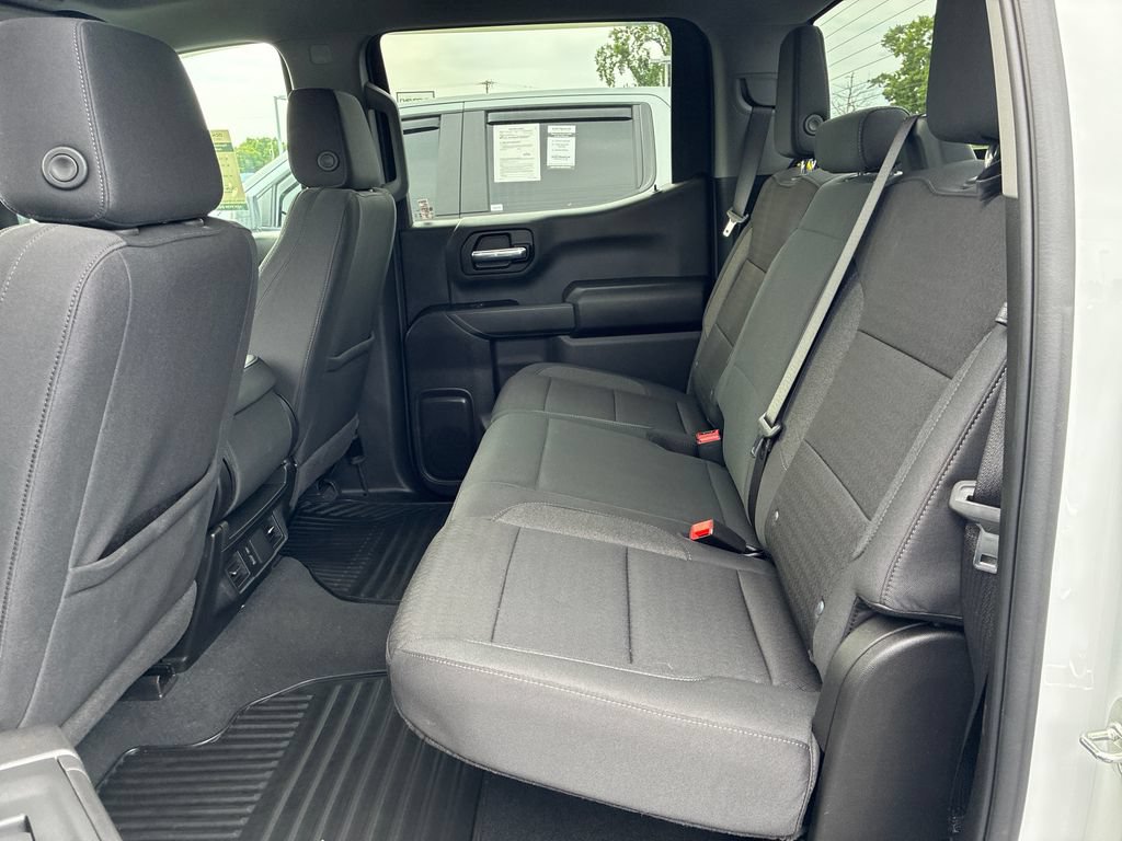 Used 2025 Chevrolet Silverado 1500 Custom Trail Boss w/ LPO, Dark Essentials Package AWD/4WD image 19