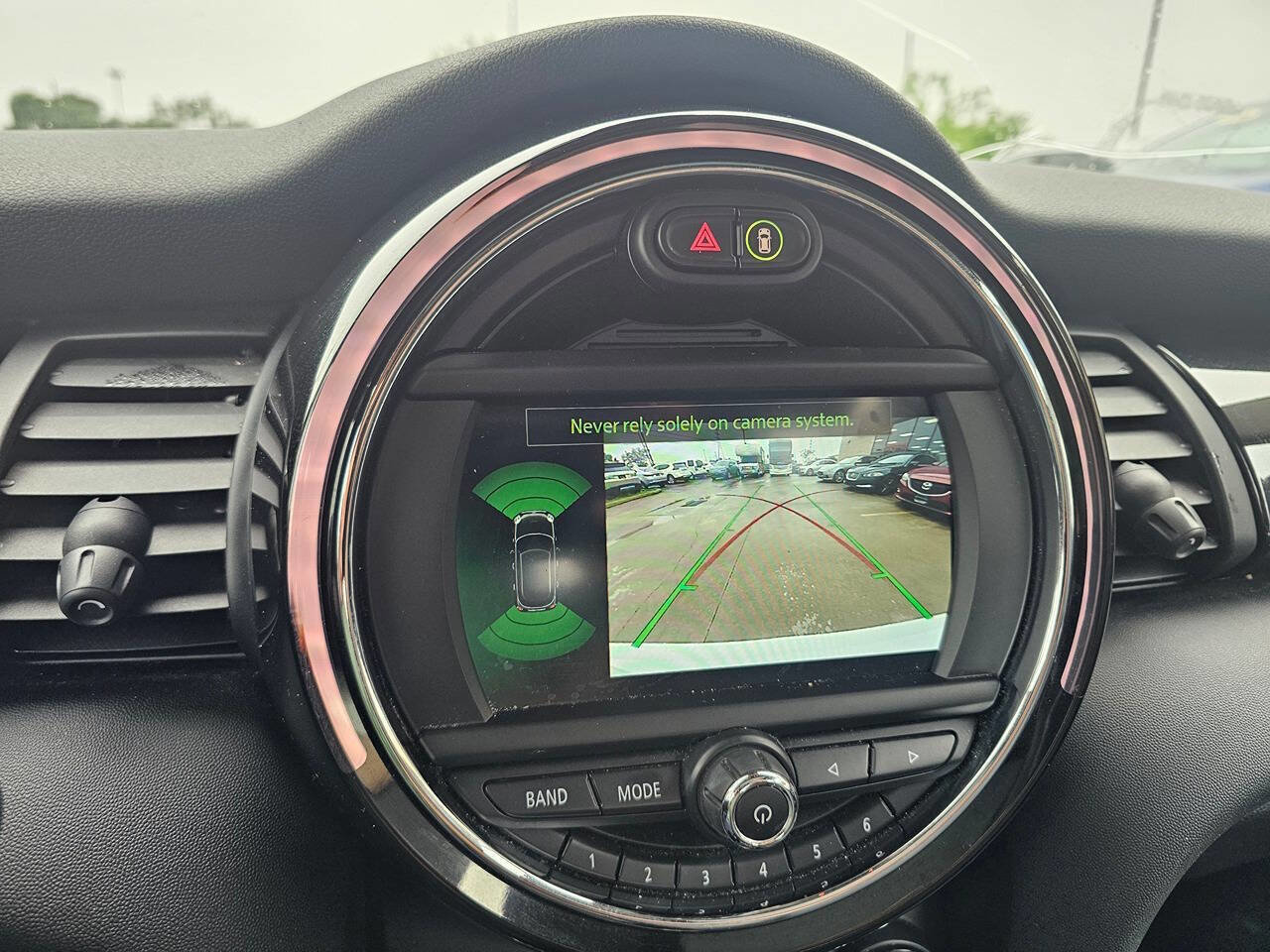 Used 2019 MINI Cooper S w/ Driver Assistance Package FWD image 11