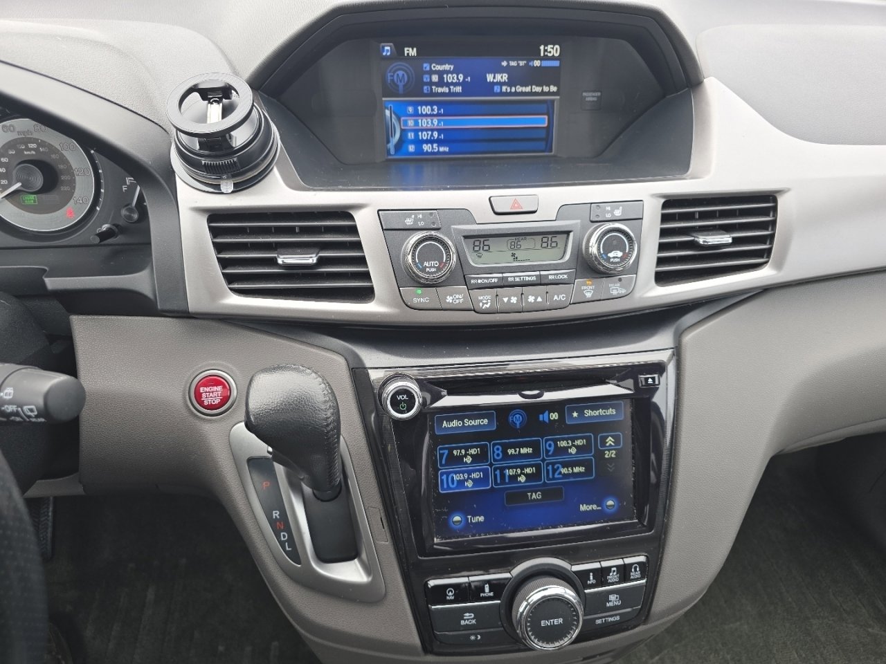 Used 2015 Honda Odyssey Touring Elite image 34