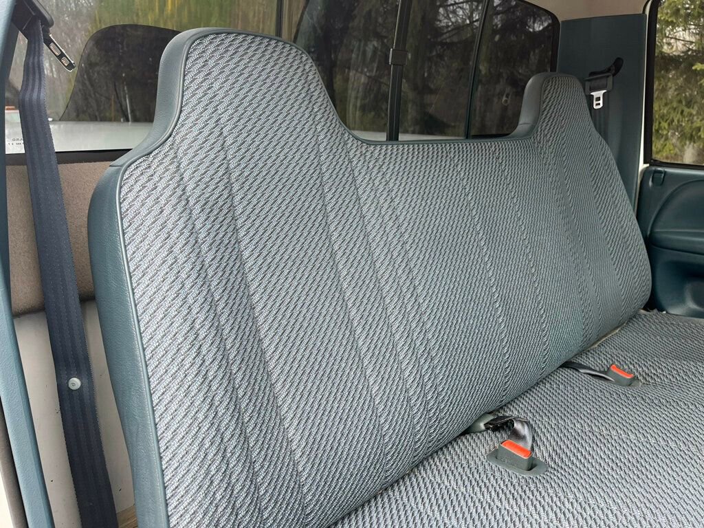 Used 1997 Dodge Ram 2500 Truck 4x4 Regular Cab image 32
