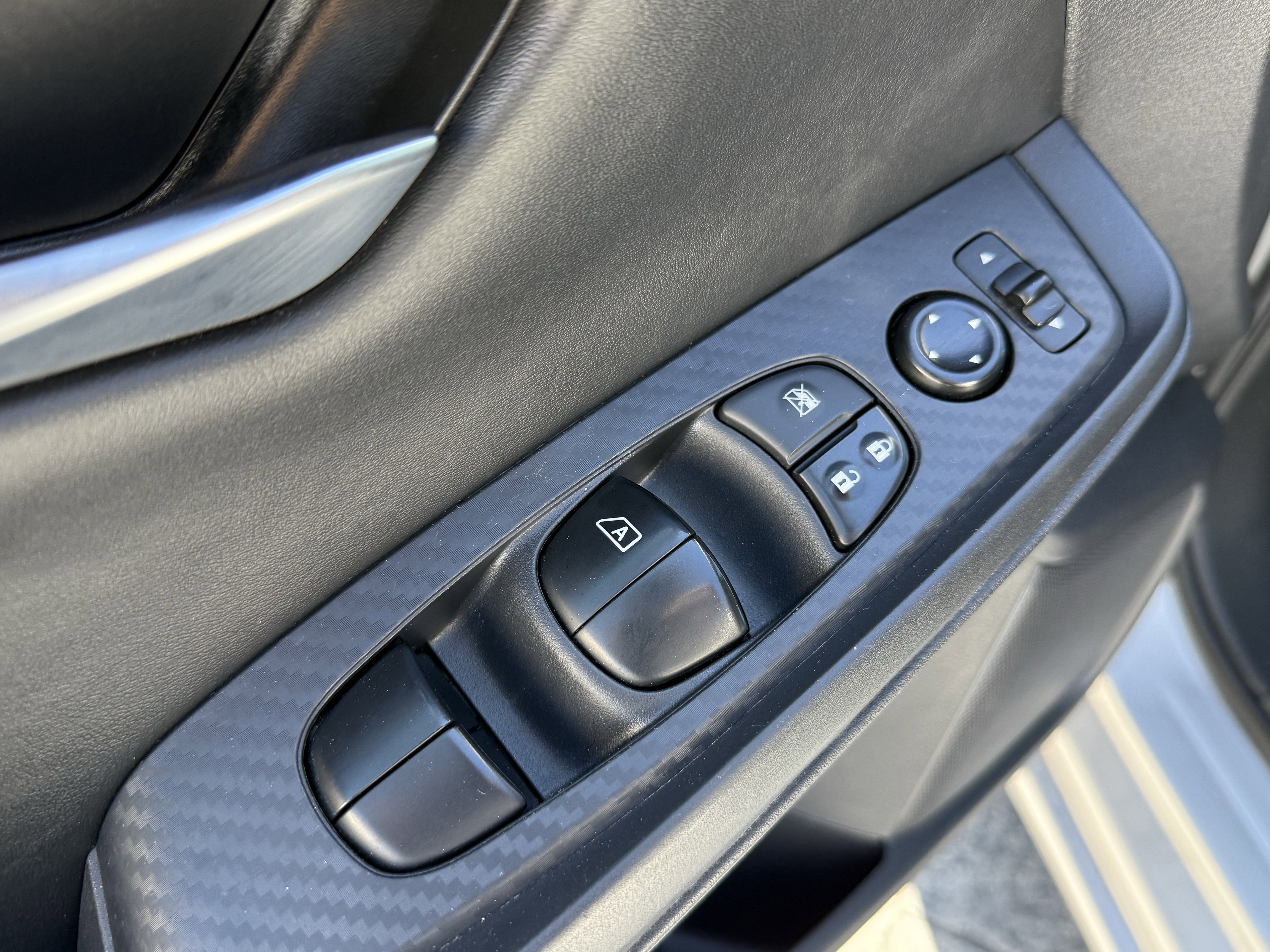 Used 2023 Nissan Sentra SV image 11