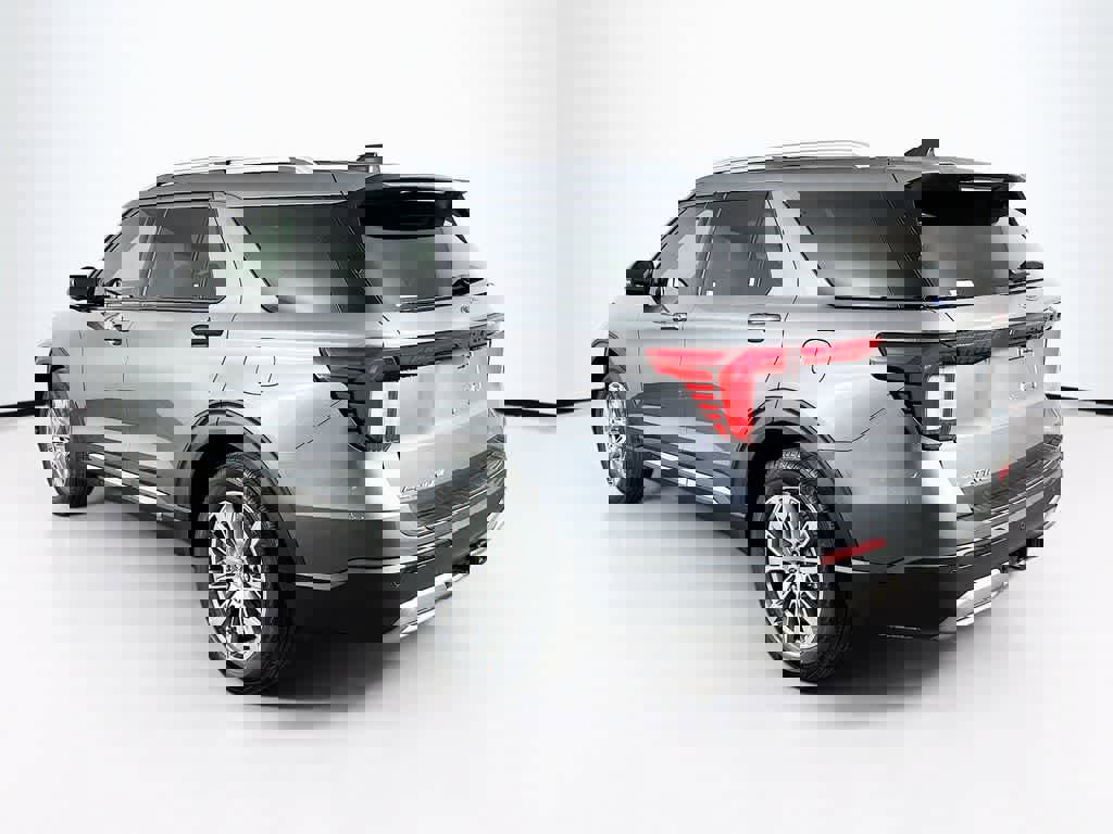 New 2025 Ford Explorer Platinum image 4