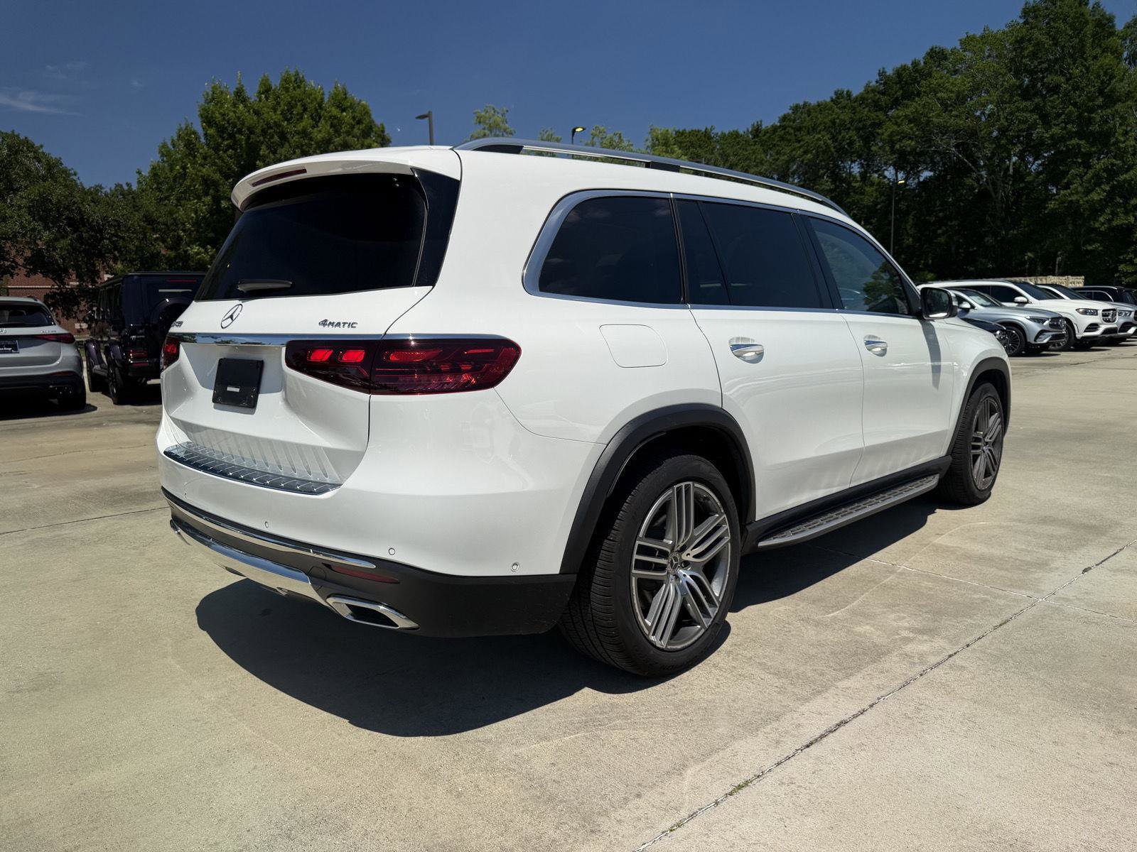 Certified 2025 Mercedes-Benz GLS 450 4MATIC image 26