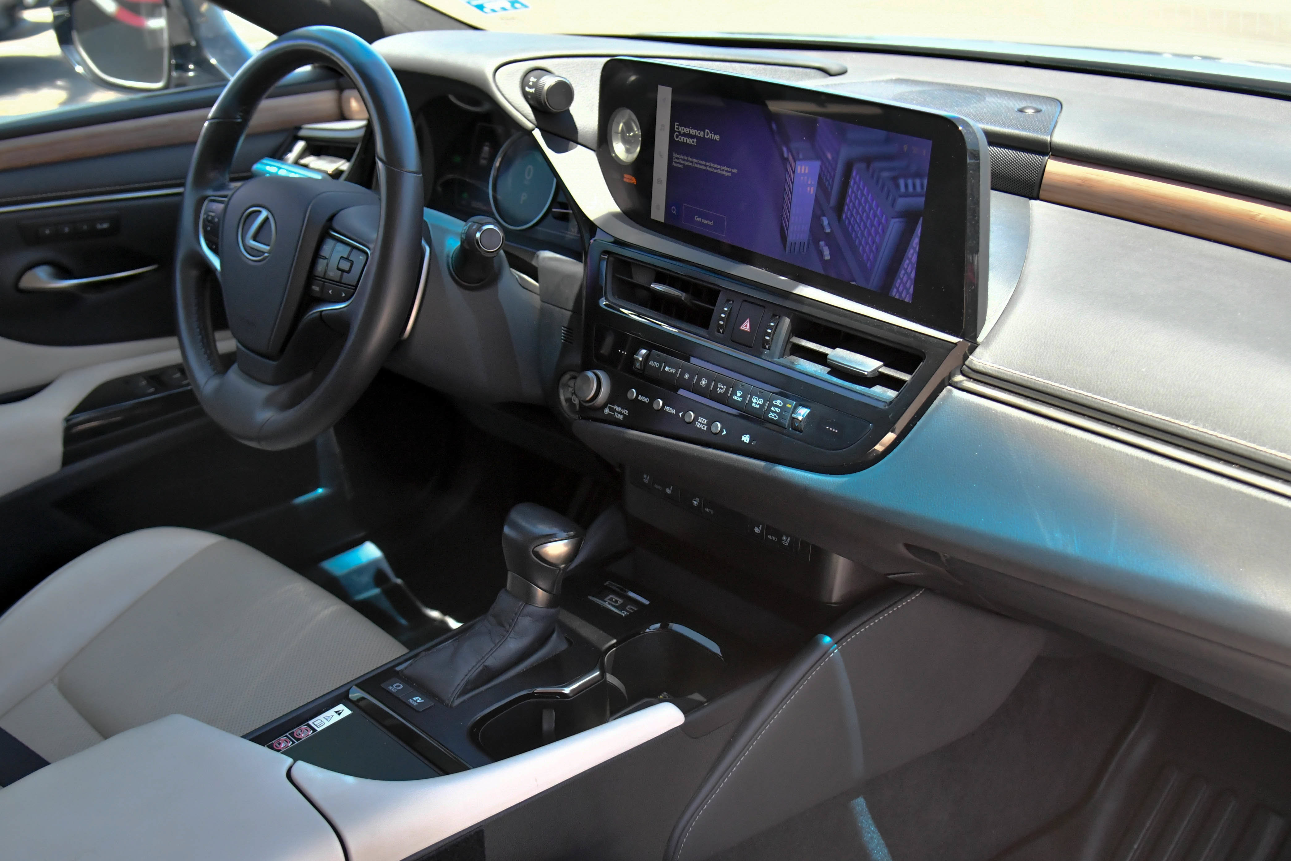 Used 2023 Lexus ES 300h w/ Premium Package FWD image 49
