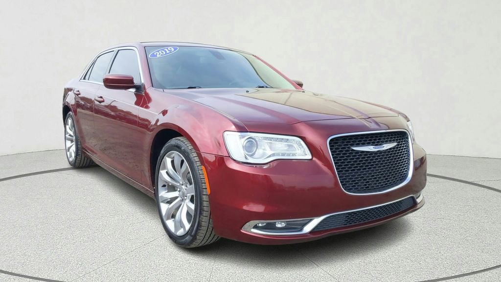 Used 2019 Chrysler 300 Touring L w/ Quick Order Package 22F RWD image 1