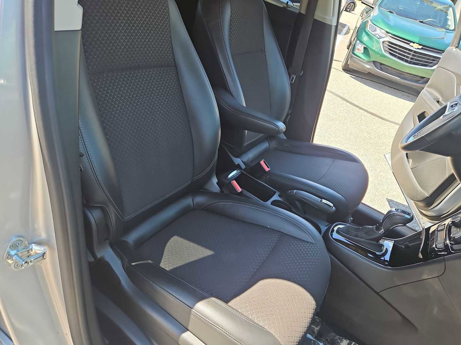 Certified 2018 Buick Encore Preferred FWD image 21