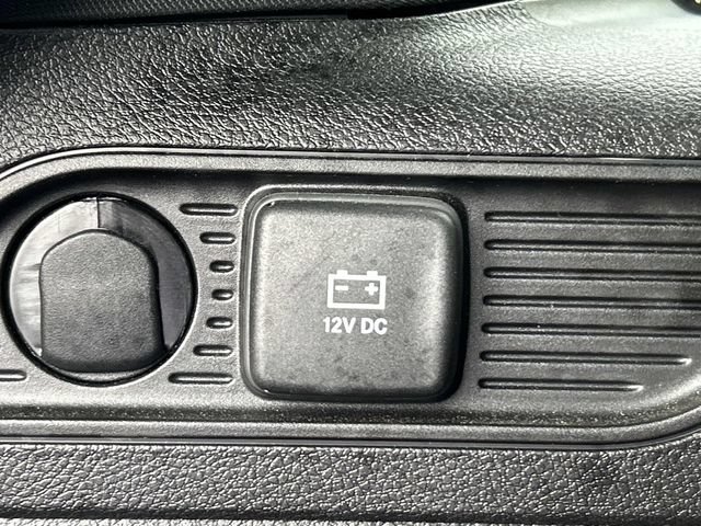Used 2025 Jeep Grand Cherokee Limited AWD/4WD image 13