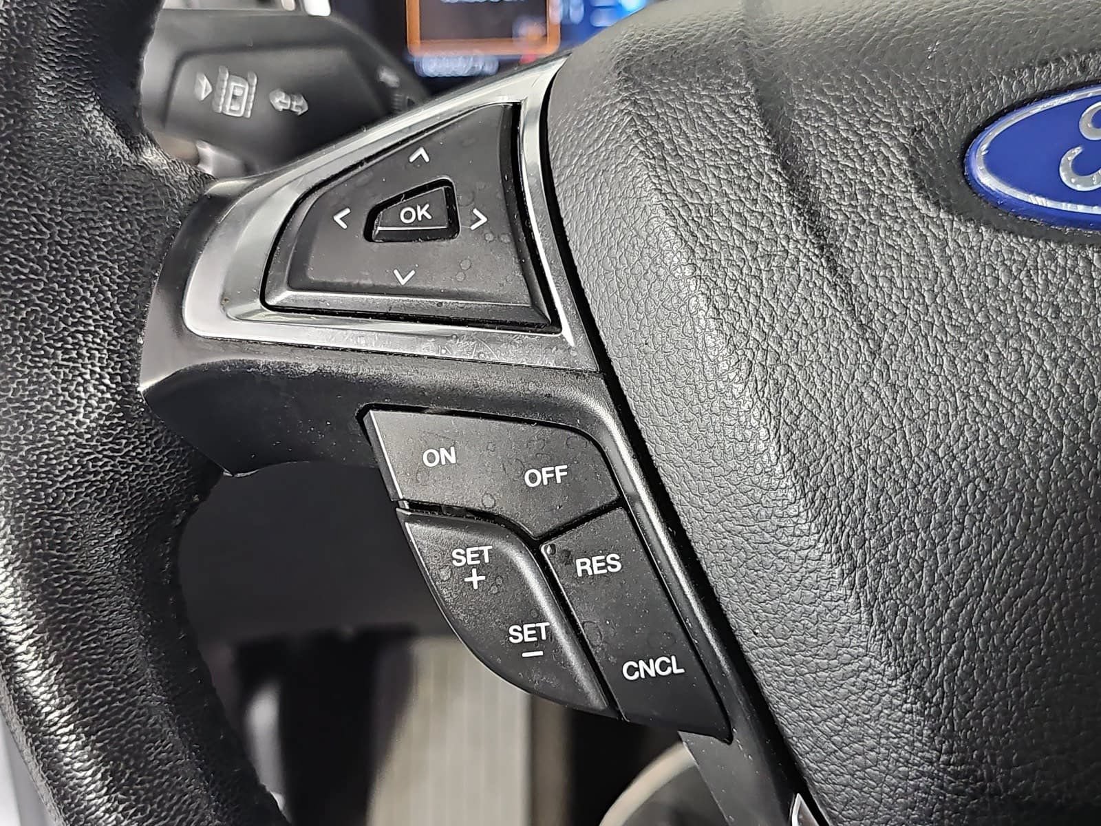 Used 2020 Ford Fusion SEL FWD image 16