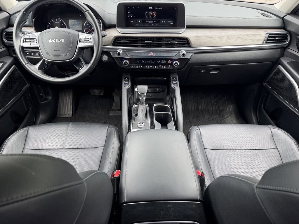 Used 2022 Kia Telluride EX FWD image 18