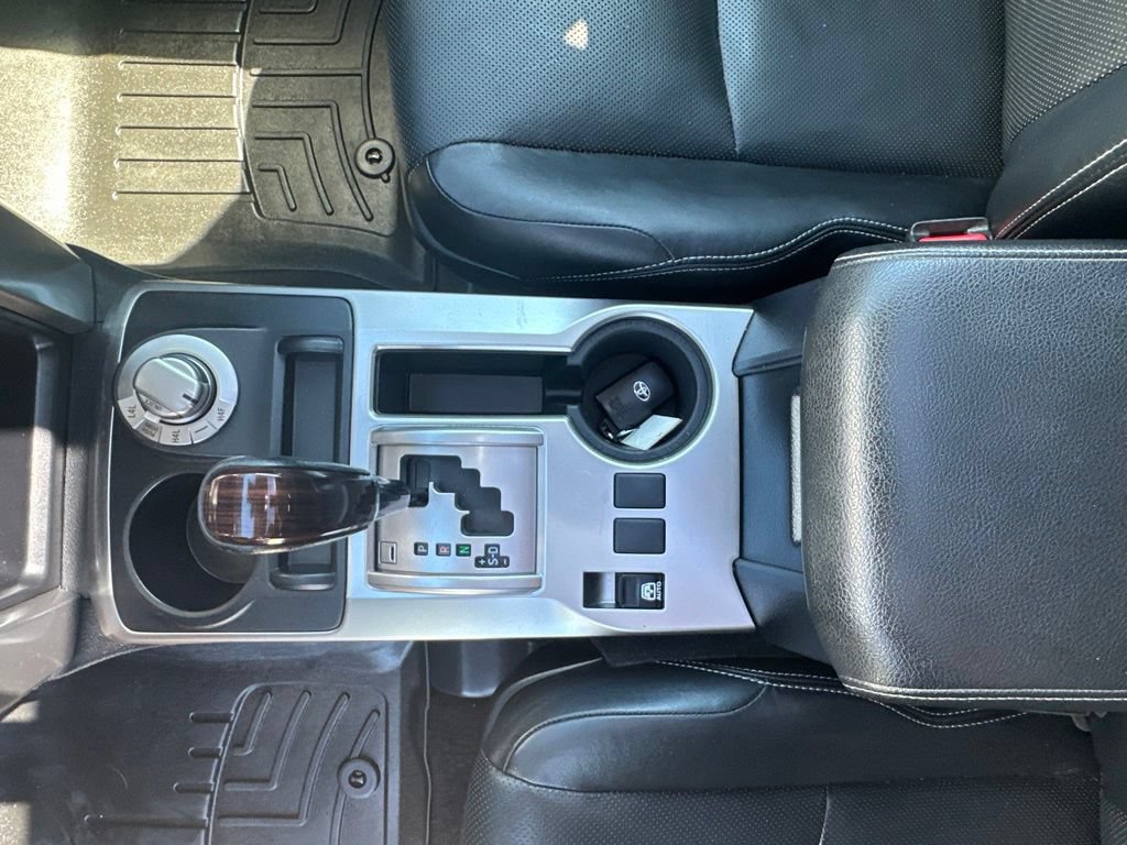 Used 2020 Toyota 4Runner Limited AWD/4WD image 33