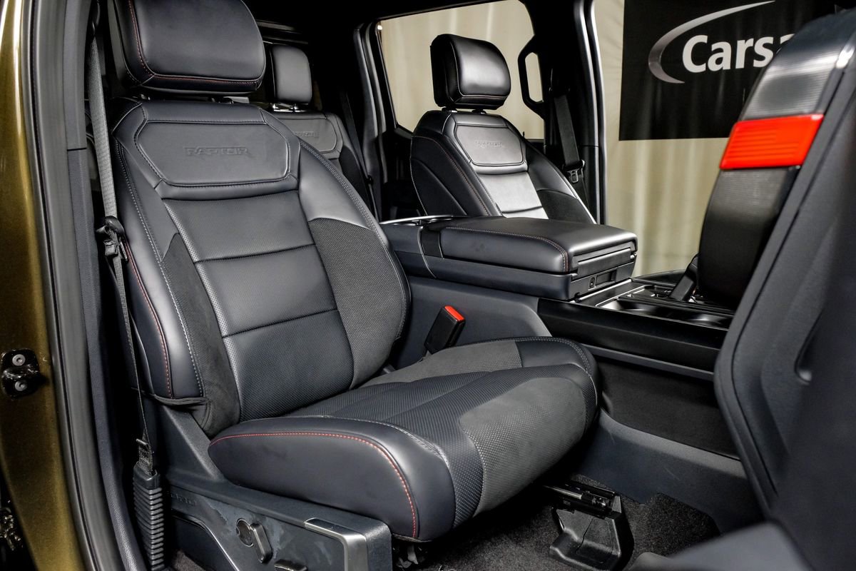 Used 2025 Ford F150 Raptor image 31