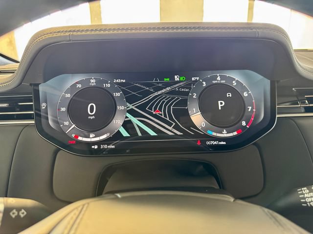 Certified 2025 Land Rover Range Rover SE AWD/4WD image 10