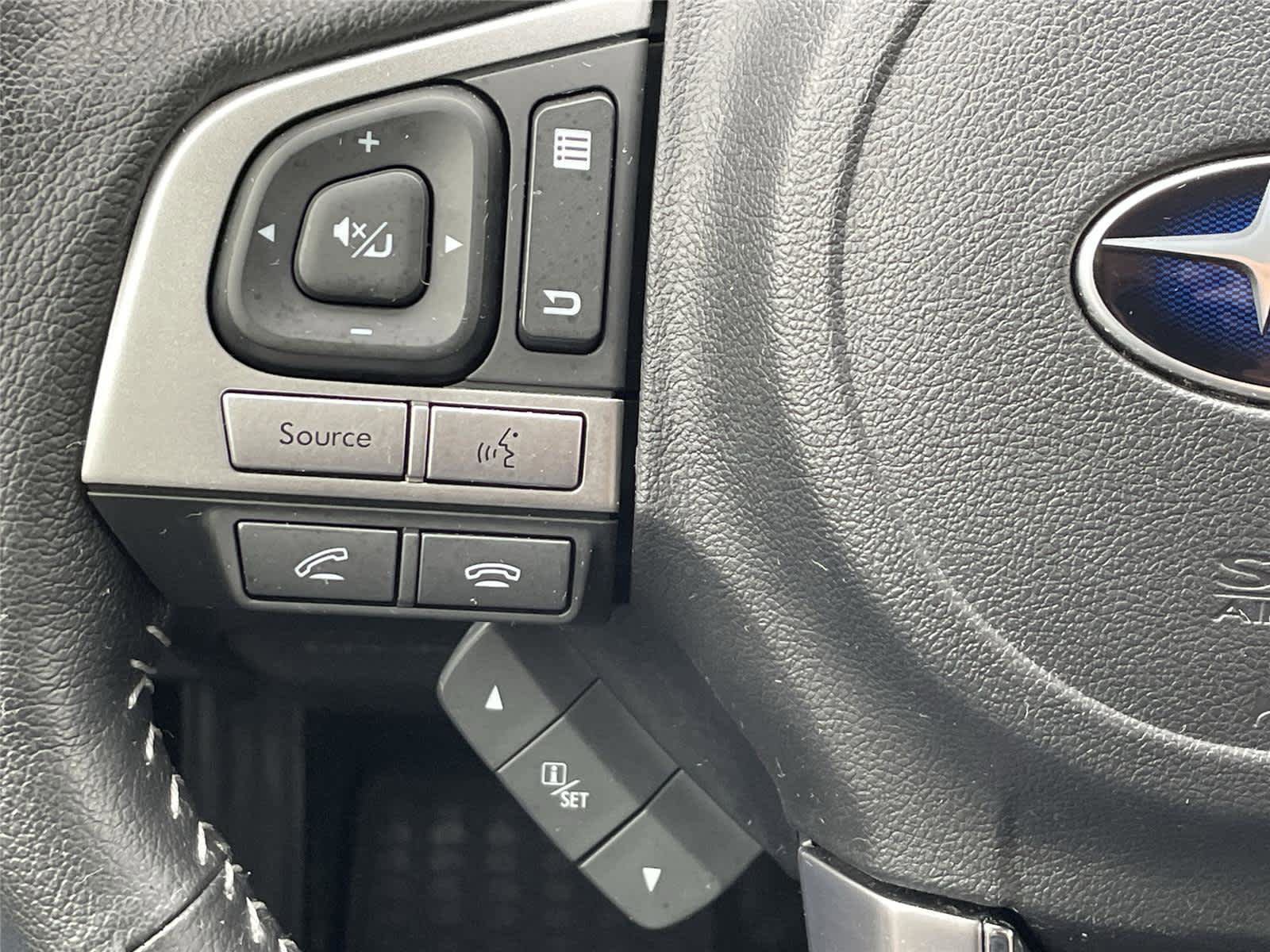 Used 2018 Subaru Forester 2.5i Touring AWD/4WD image 27
