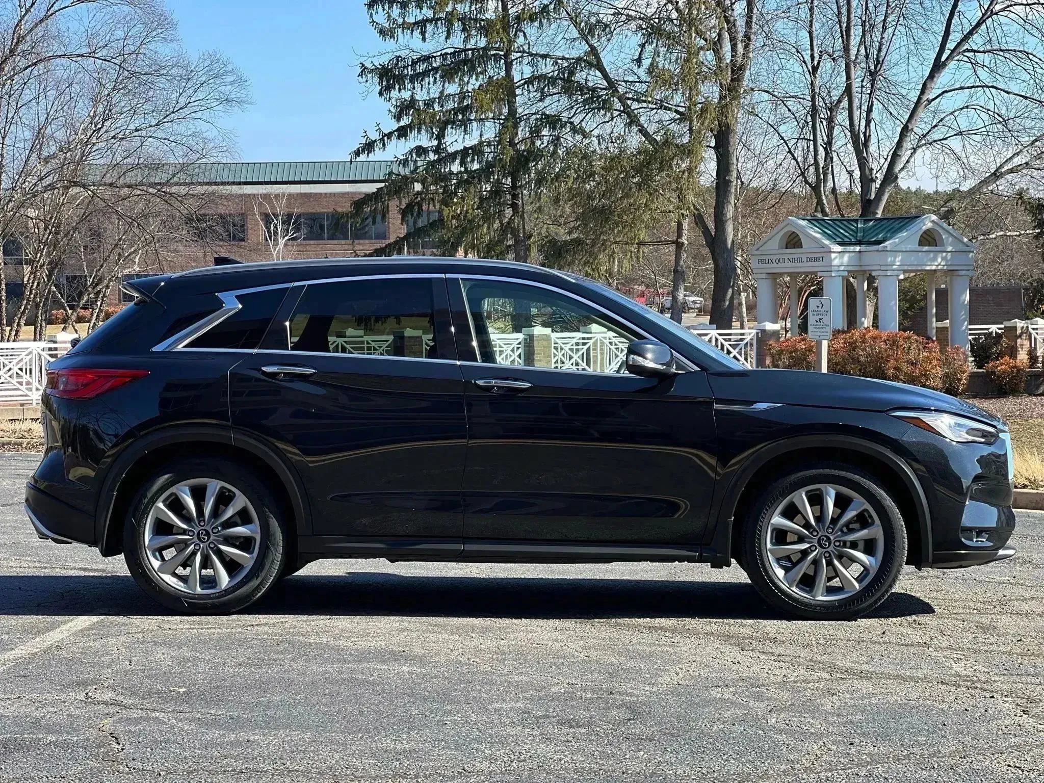 Used 2021 INFINITI QX50 Essential AWD/4WD image 6