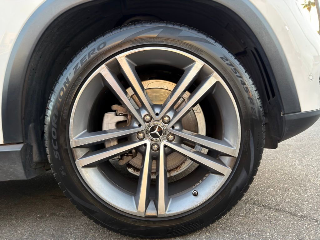 Used 2022 Mercedes-Benz GLE 350 w/ Premium Package image 14