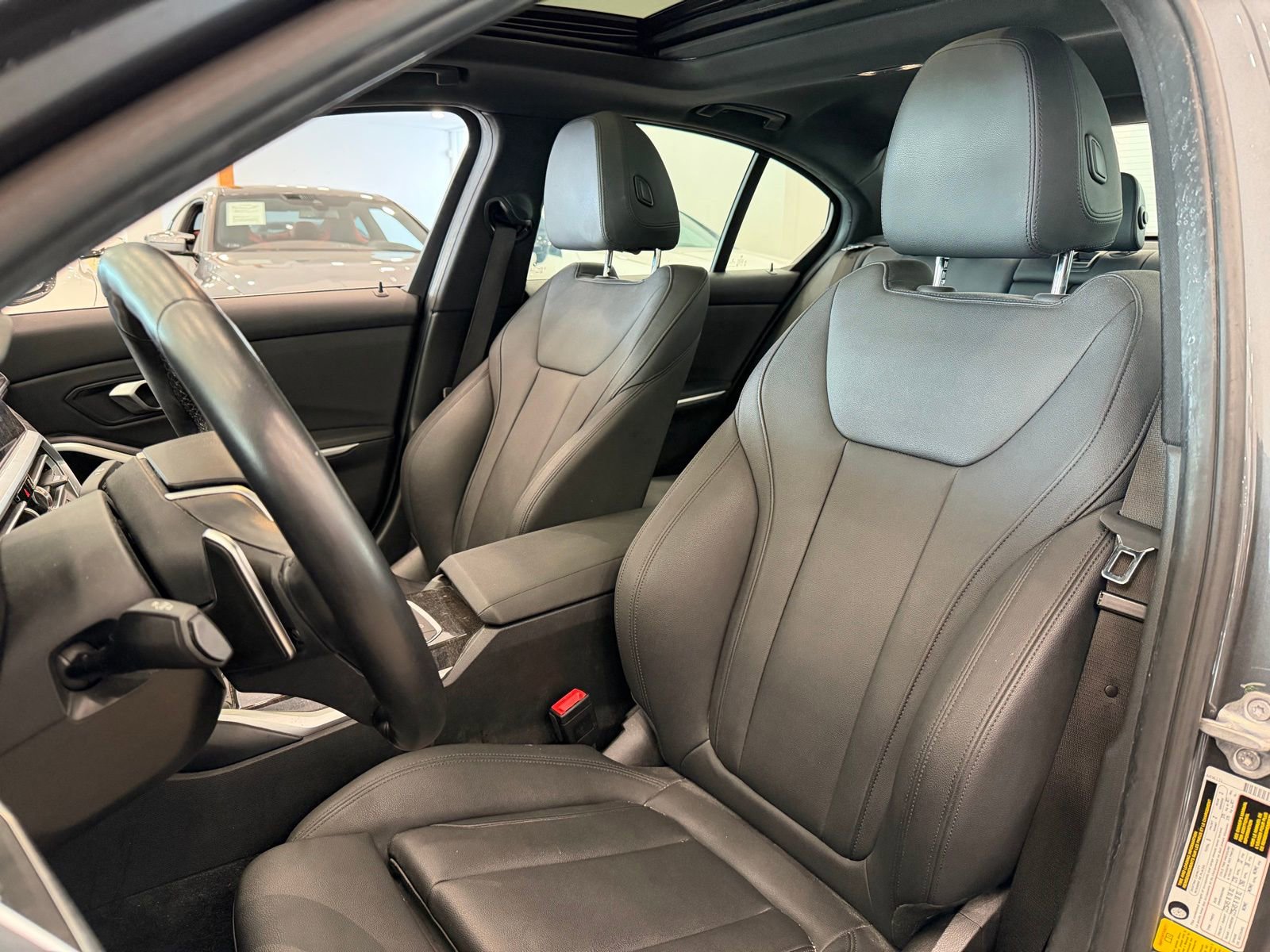 Used 2020 BMW 330i xDrive Sedan w/ Convenience Package image 7