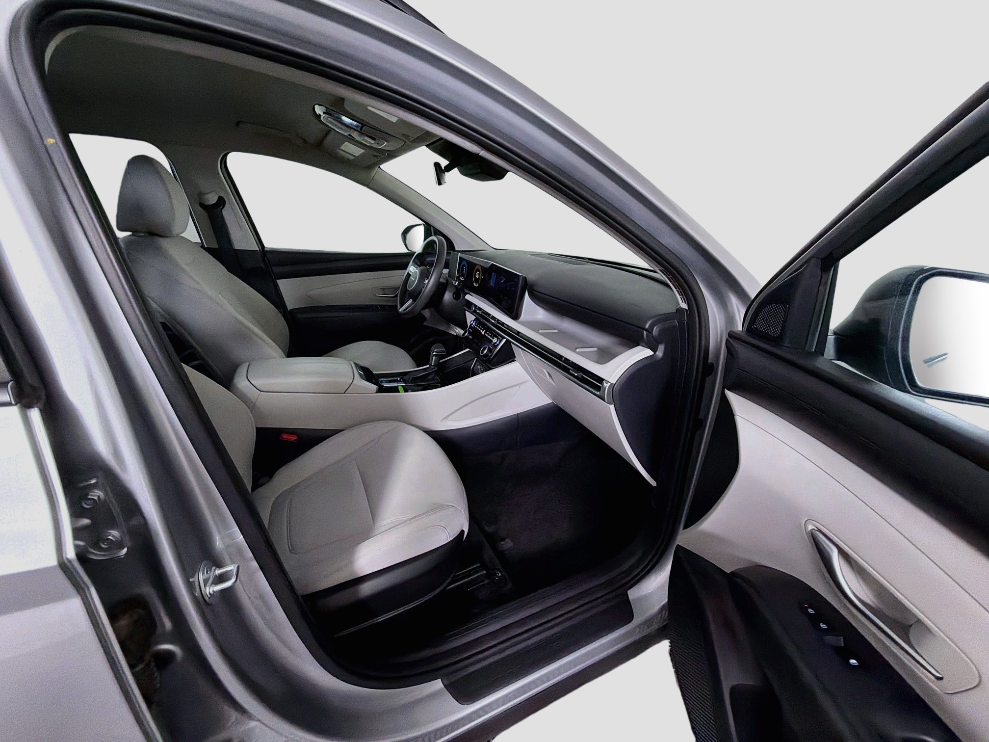 Used 2025 Hyundai Tucson SEL FWD image 30
