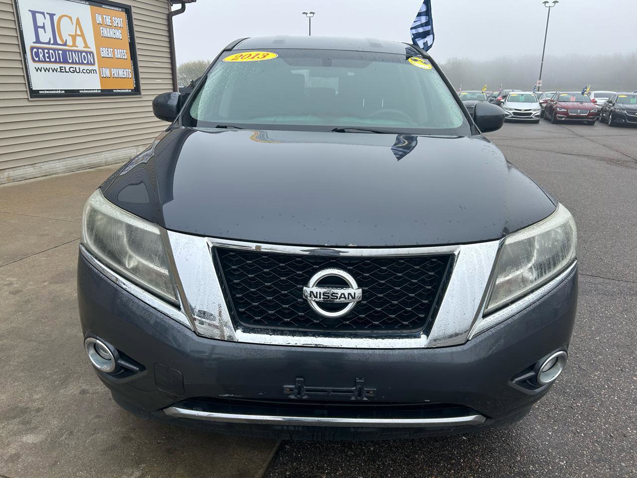Used 2013 Nissan Pathfinder S AWD/4WD image 2