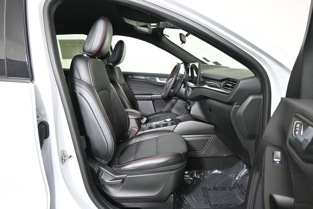 Used 2023 Ford Escape ST-Line Select w/ Tech Pack #1 AWD/4WD image 13