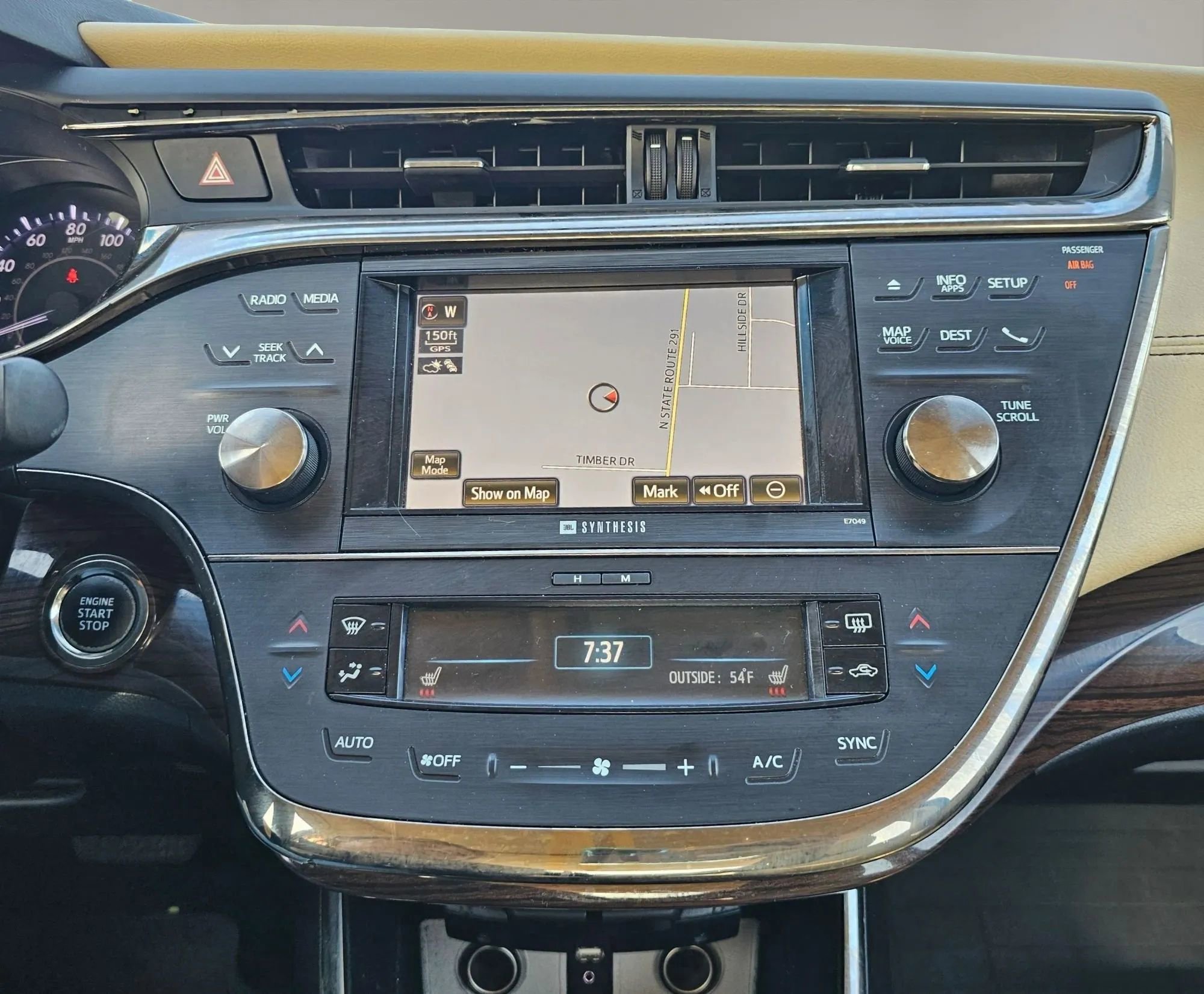 Used 2014 Toyota Avalon Limited FWD image 27