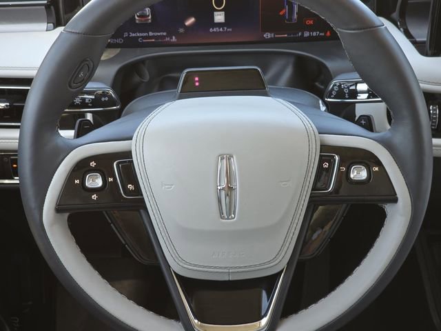 Used 2026 Lincoln Aviator 2WD image 14