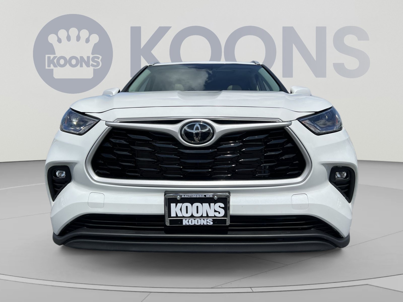 Used 2022 Toyota Highlander XLE w/ Protection Package #3 (TMS) AWD/4WD image 11