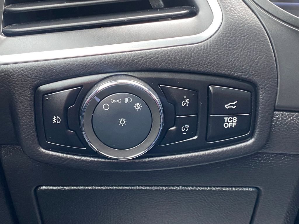 Used 2024 Ford Edge Titanium image 26