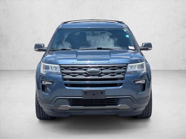 Used 2019 Ford Explorer XLT w/ Equipment Group 202A FWD image 2