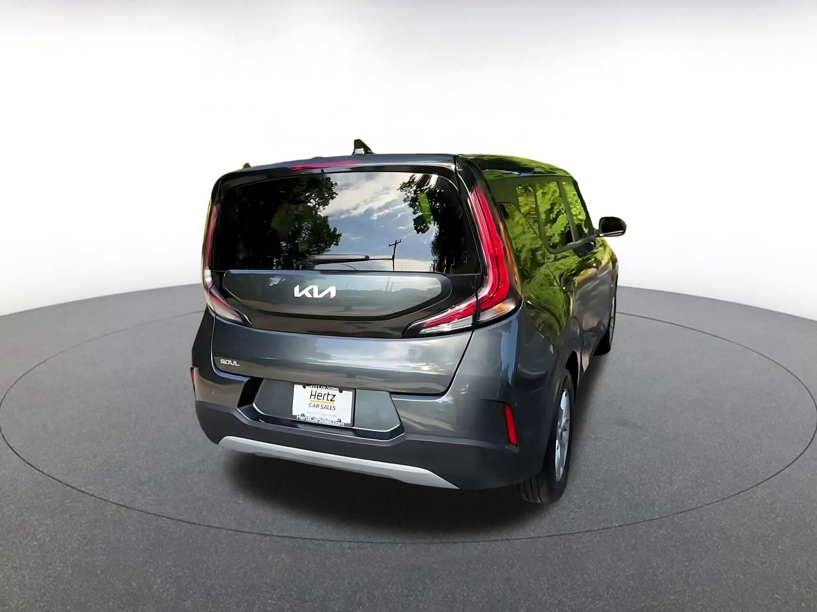 Used 2025 Kia Soul LX w/ LX Technology Package FWD image 14