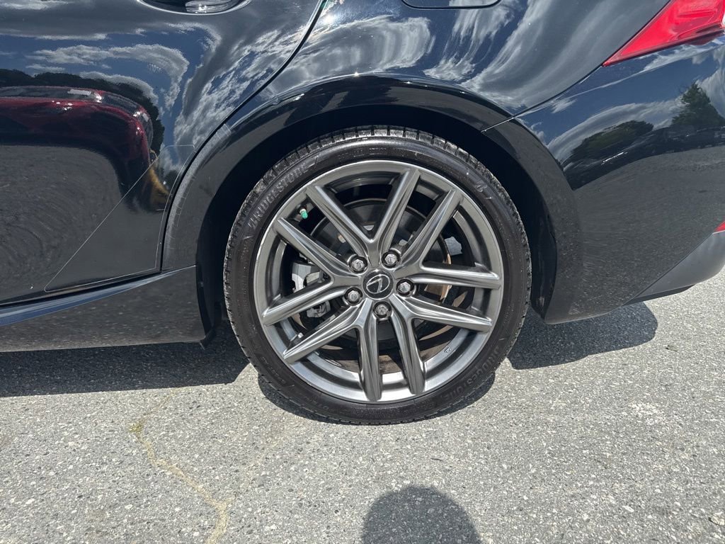 Used 2016 Lexus IS 200t w/ F Sport Package RWD image 31