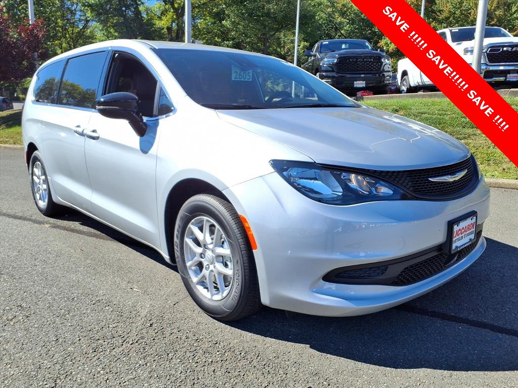 New 2026 Chrysler Voyager LX