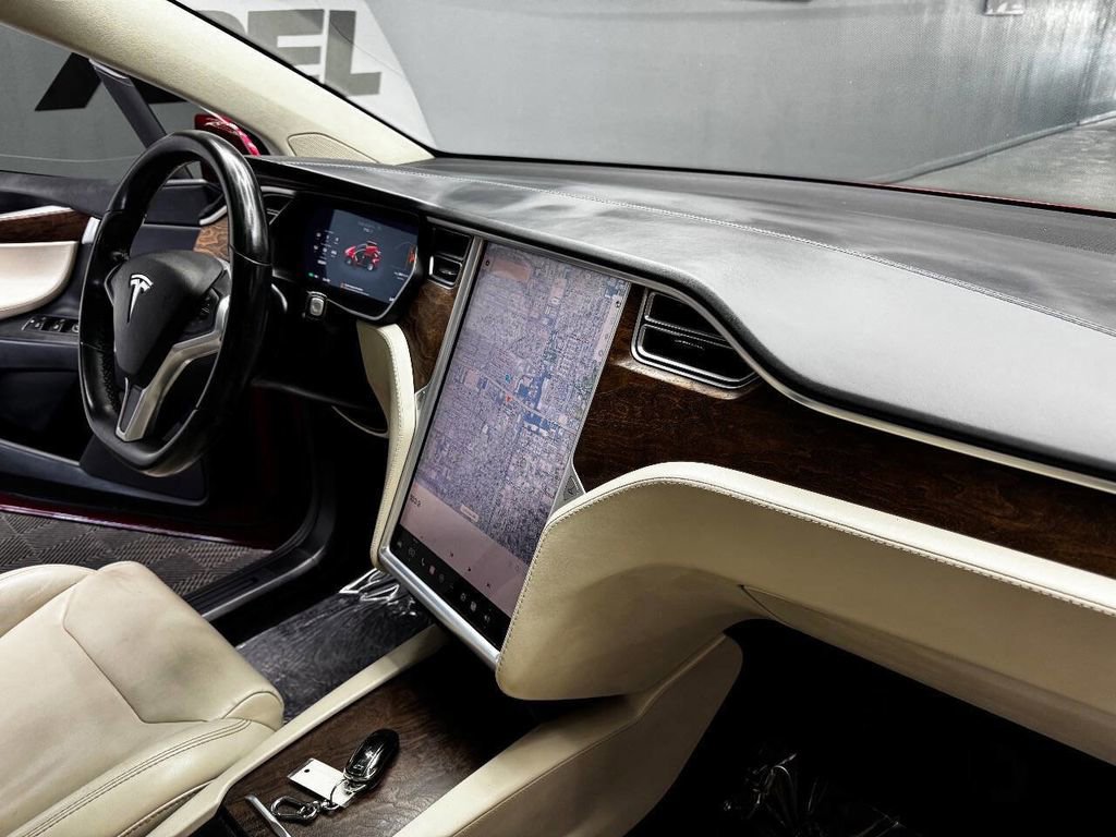Used 2017 Tesla Model X 75D image 51