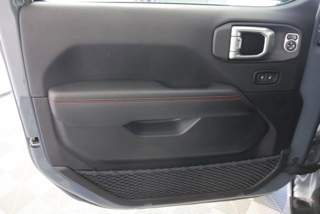 Used 2024 Jeep Wrangler Unlimited Rubicon image 25