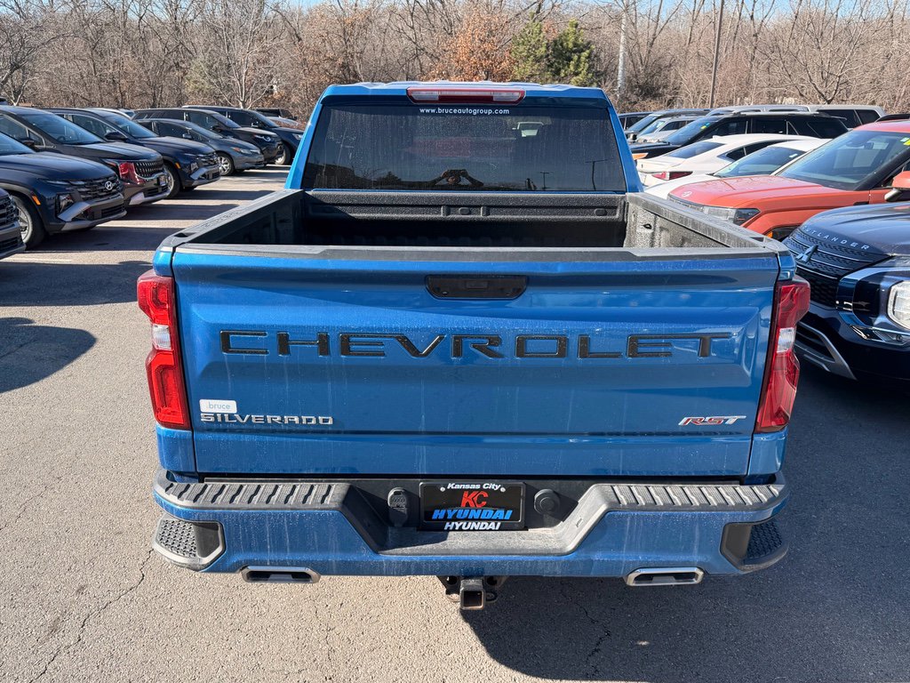 Used 2023 Chevrolet Silverado 1500 RST w/ Z71 Off-Road Package image 4
