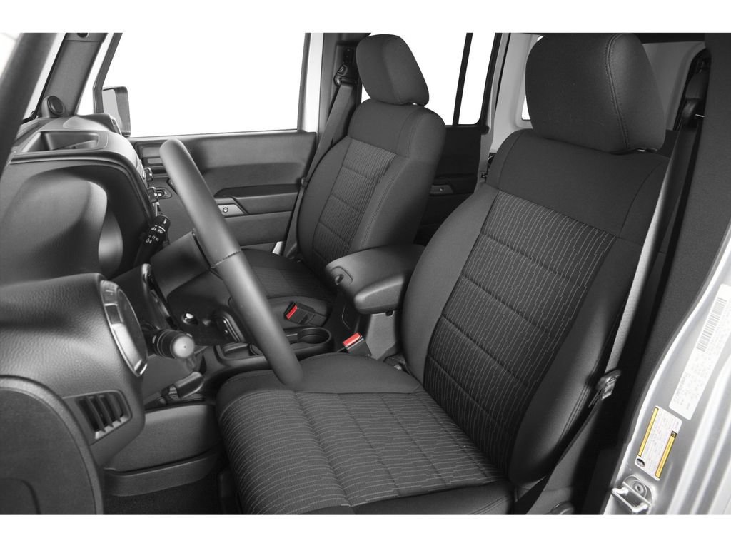 Used 2015 Jeep Wrangler Unlimited Sport w/ Quick Order Package 24S AWD/4WD image 6