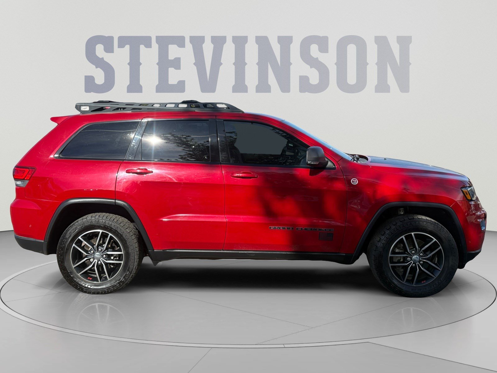Used 2018 Jeep Grand Cherokee Trailhawk w/ Trailhawk Luxury Group AWD/4WD image 6