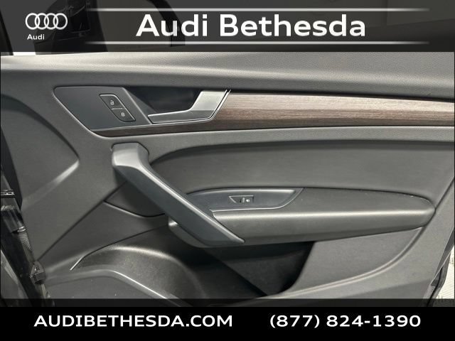 Used 2023 Audi Q5 2.0T Premium w/ Convenience Package AWD/4WD image 31