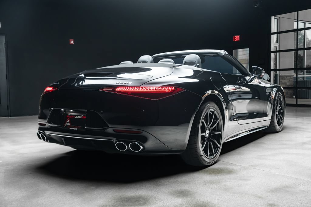 Used 2023 Mercedes-Benz SL 43 AMG image 11