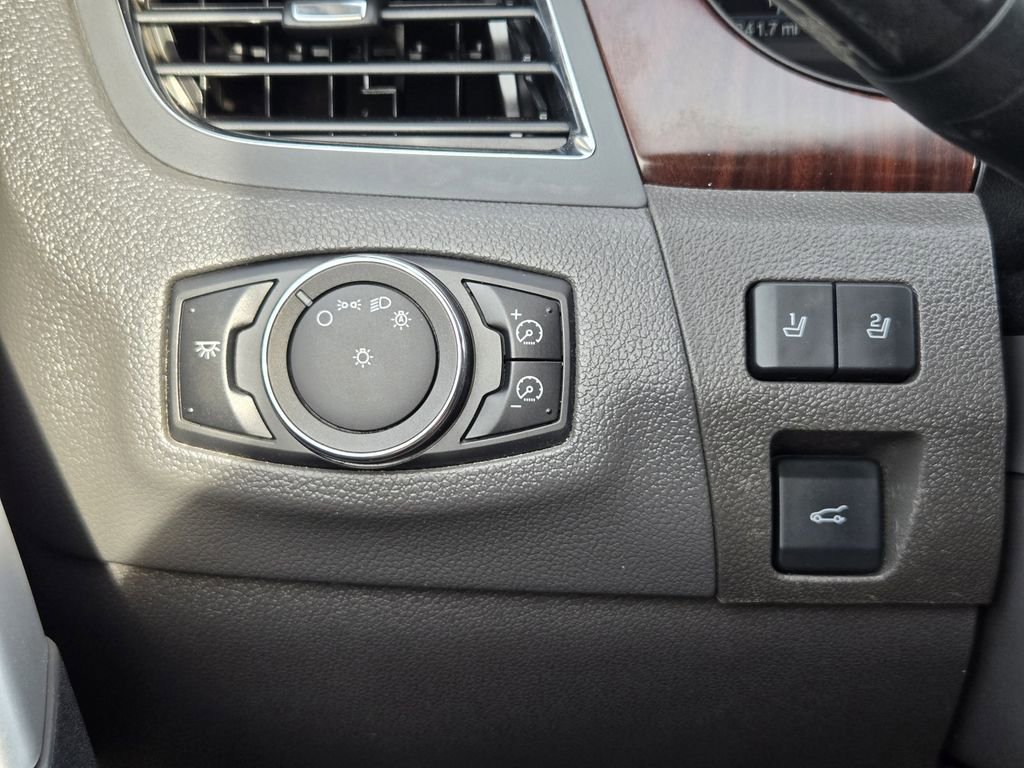 Used 2012 Ford Edge Limited FWD image 21