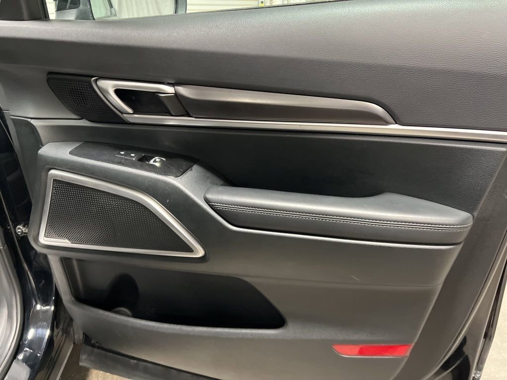 Used 2025 Kia Telluride S image 10