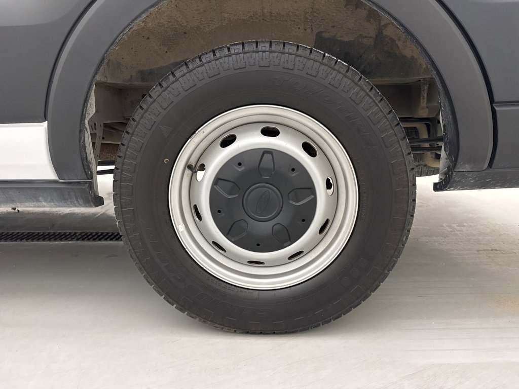 Used 2020 Ford Transit 350 XL image 8