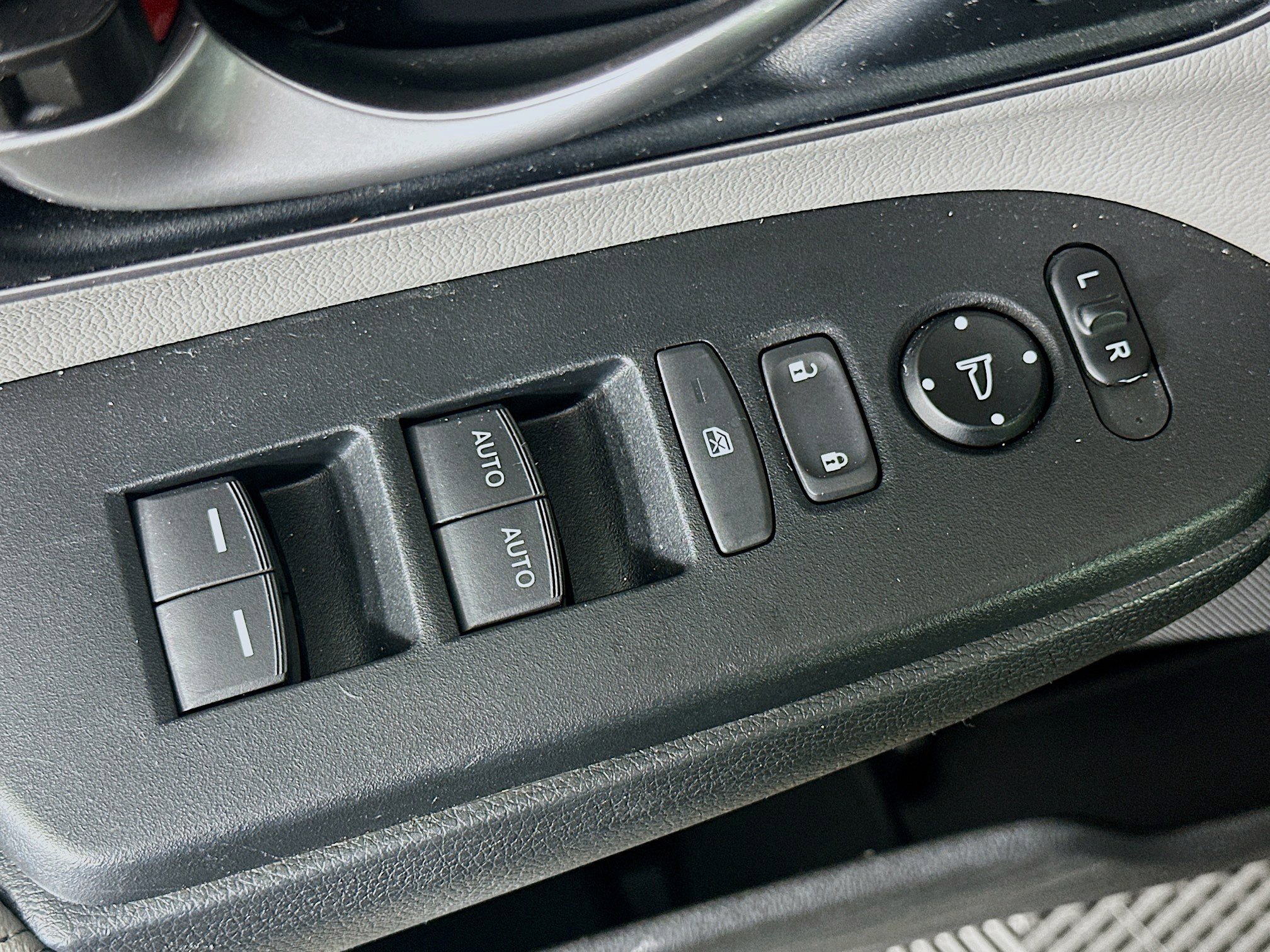 Used 2018 Honda CR-V EX-L image 15