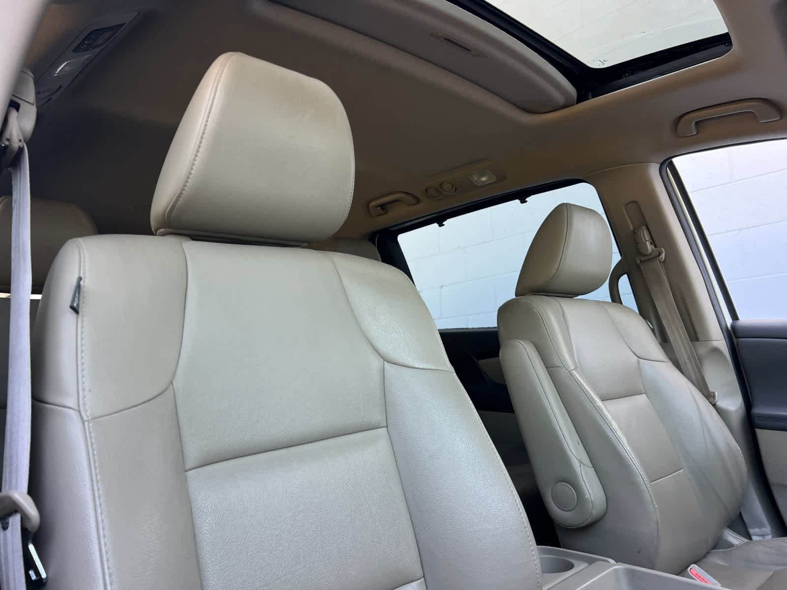Used 2015 Honda Odyssey EX-L image 18