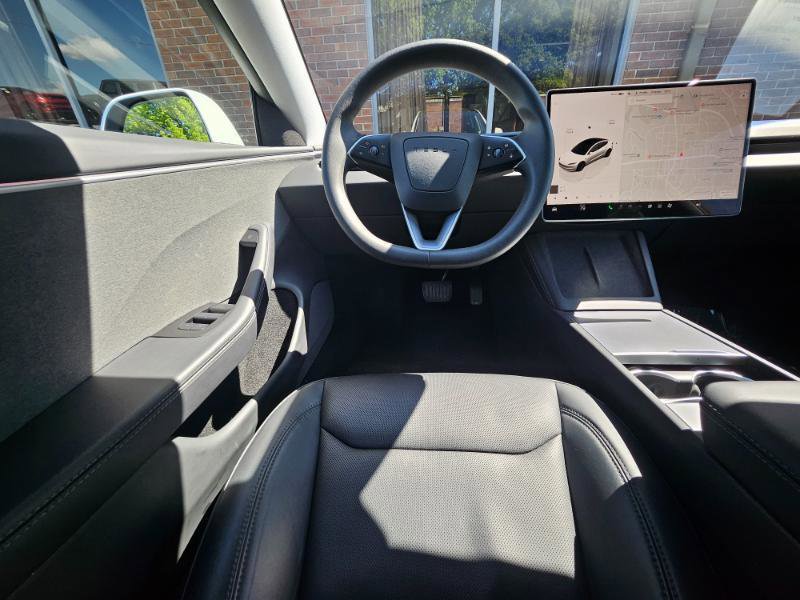 Used 2025 Tesla Model 3 Long Range RWD image 5