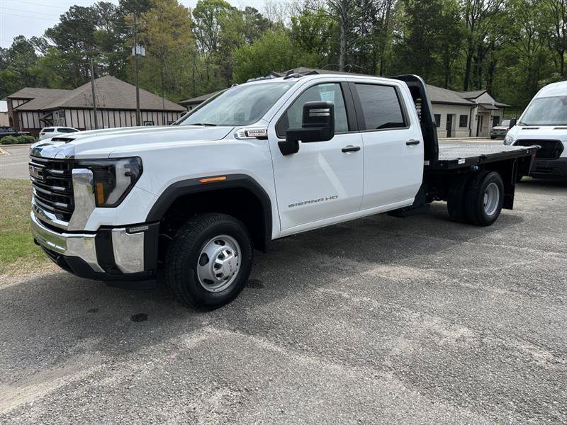 Used 2024 GMC Sierra 3500 Pro w/ Convenience Package image 1